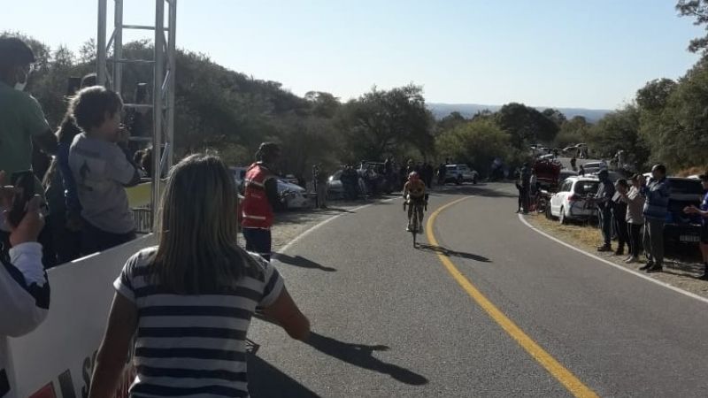 Juan Pablo Moya ganó la 2da. del Provincial de Ciclismo