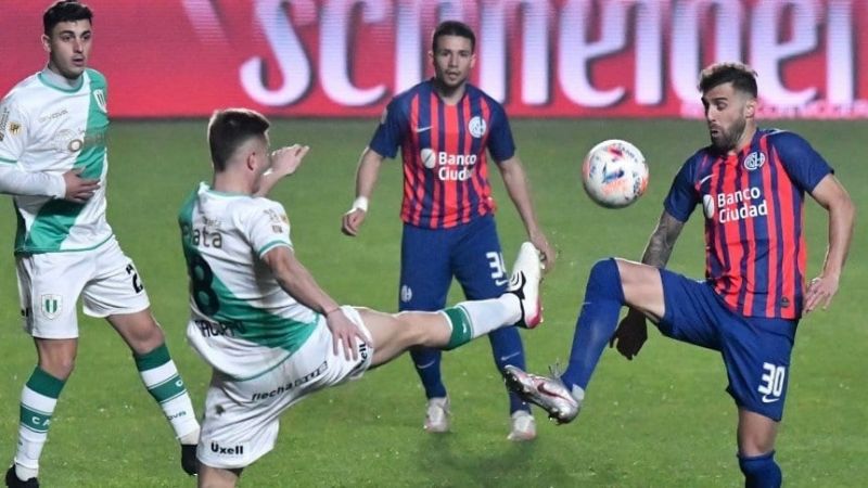 San Lorenzo igualó con Banfield y alcanzó la cima