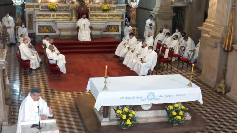 El Padre José Díaz puso su episcopado en manos de la Virgen del Valle