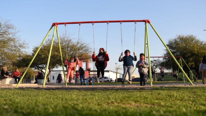 Saadi inauguró las obras en la Plaza El Aviador