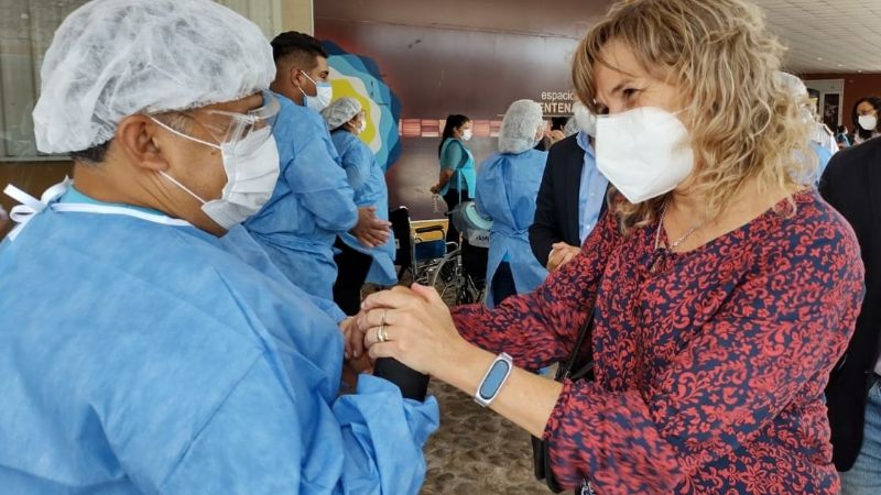 La vacunación, clave para la baja ocupación de camas y fallecidos