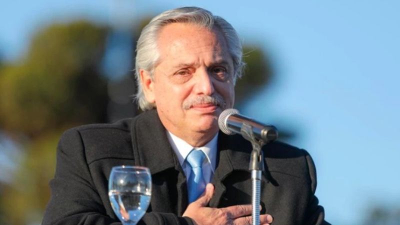 Fernández: “Mi querida Fabiola convocó a un brindis que no debió haberse hecho”