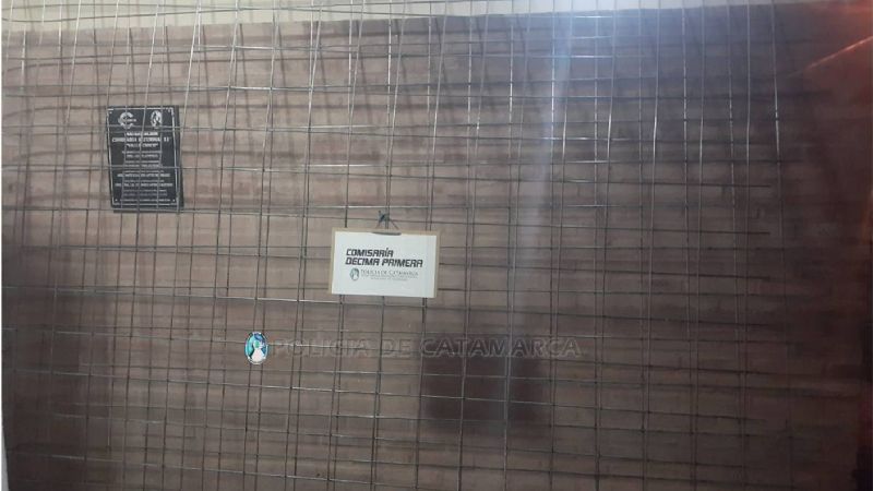 Atrapan a vecinos ladrones y recuperan una malla de hierro