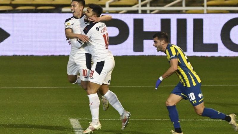 Independiente venció a Central y se afianza en la punta