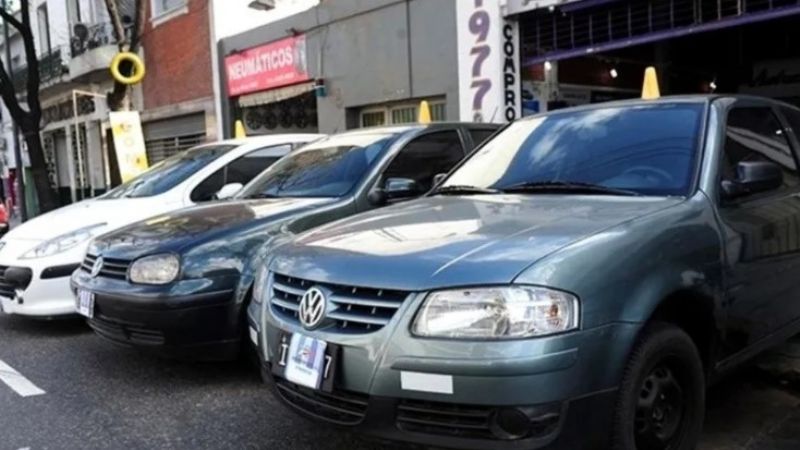 Un auto de gama media no baja de los $700.000