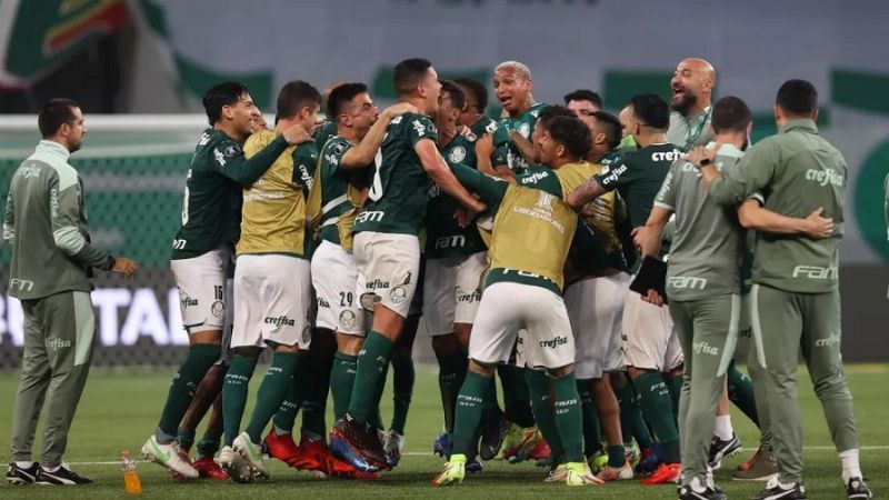 Palmeiras a “semis” de la Libertadores ante Mineiro o River
