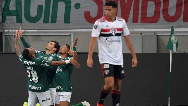 Palmeiras a “semis” de la Libertadores ante Mineiro o River