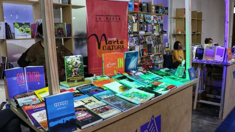 Catamarca exhibe su producción literaria en la Feria del Libro de La Rioja
