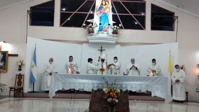 Asumió el nuevo párroco del Inmaculado Corazón de María