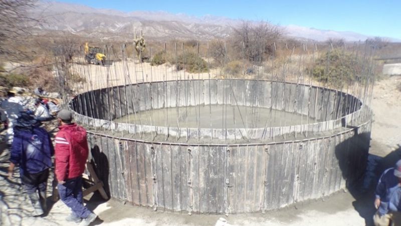 Avanza la cisterna de Punta de Balasto