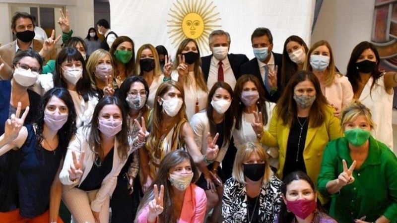 Otro polémico festejo de Alberto Fernández en Olivos