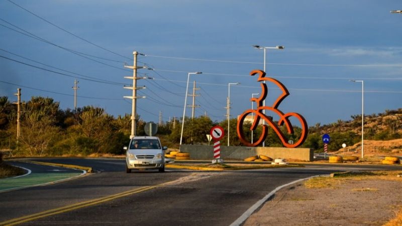 El MTB vuelve y “reta” al murallón del dique