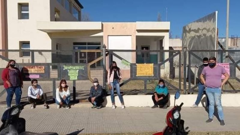 Preocupa la falta de docentes en los IES