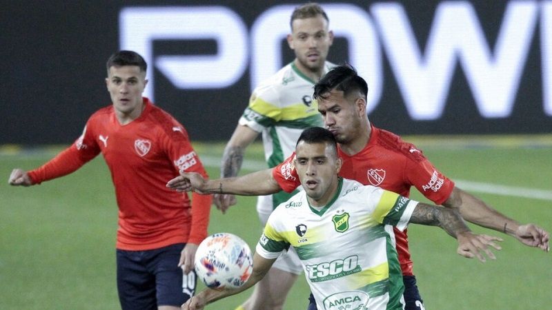 Independiente empató con Defensa 0; sigue líder e invicto