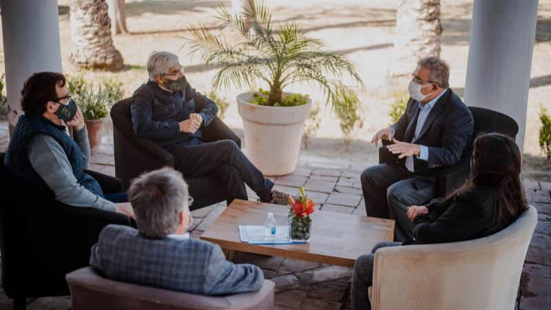 Jalil firmó convenio con Agrarias para las nuevas colonias productivas