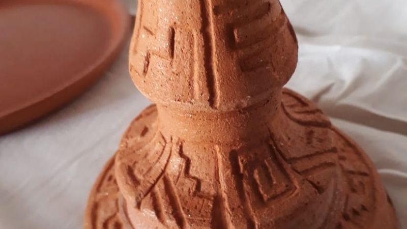 Confeccionan cáliz y patena de cerámica con escenas de la vida de Esquiú