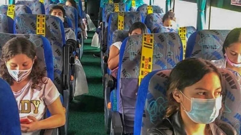 Aumentan la cantidad de personas que pueden viajar en el transporte público