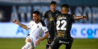 EL ROJO (esta vez de blanco), no pudo con Atlético de Tucumán y pone en riesgo la cima de la Liga.