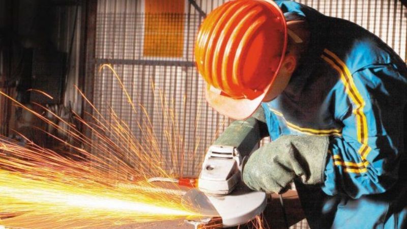 El Gobierno arma plan industrial para "duplicar el empleo"