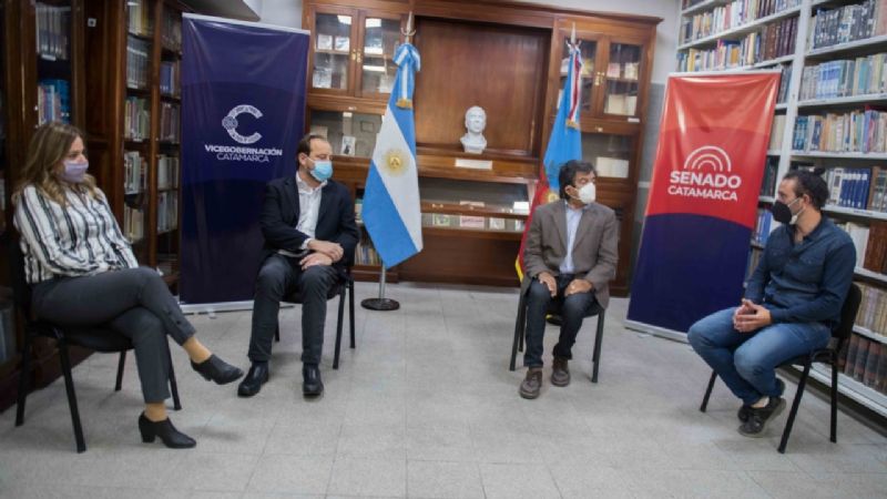 Presentaron el “Cancionero Catamarqueño para el Bicentenario”