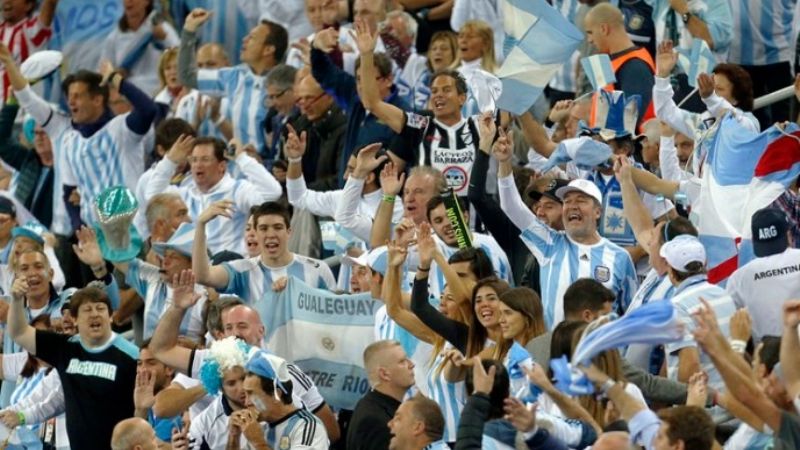 El Gobierno anunció el regreso del público a las canchas de fútbol