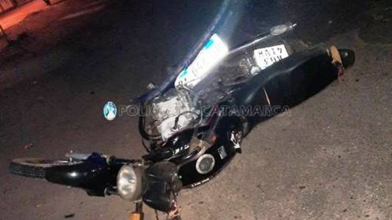 Chocó, se escapó y los policías lo buscaron en la casa