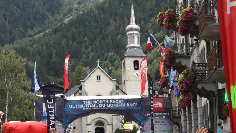 Entre 1464 competidores, Narváez fue 34to. en Mont Blanc