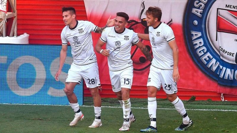 Estudiantes y Talleres, los nuevos líderes de la Liga Profesional