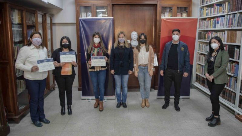 Entregaron certificados del curso gratuito de Informática Básica