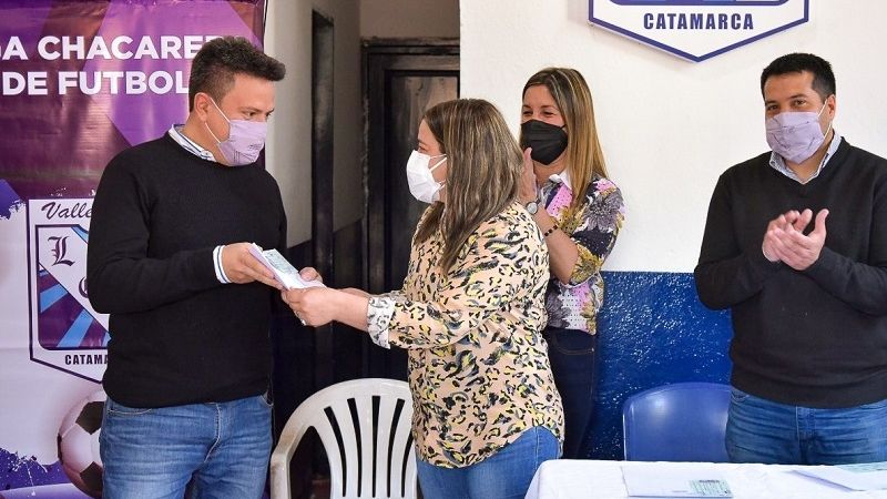 Aporte municipal para clubes de Valle Viejo