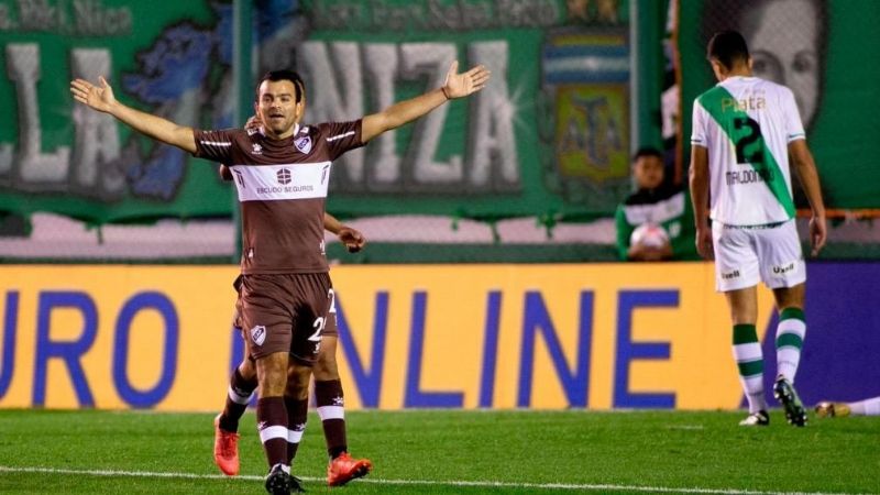 “Soñora” goleada de Independiente, que es el nuevo líder