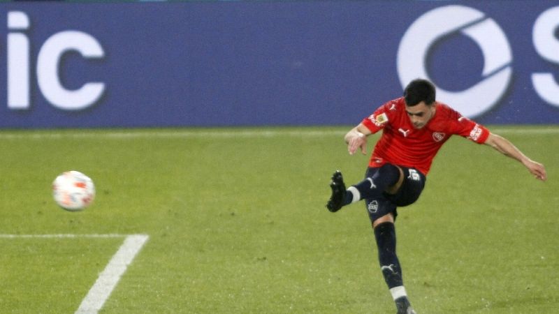 “Soñora” goleada de Independiente, que es el nuevo líder