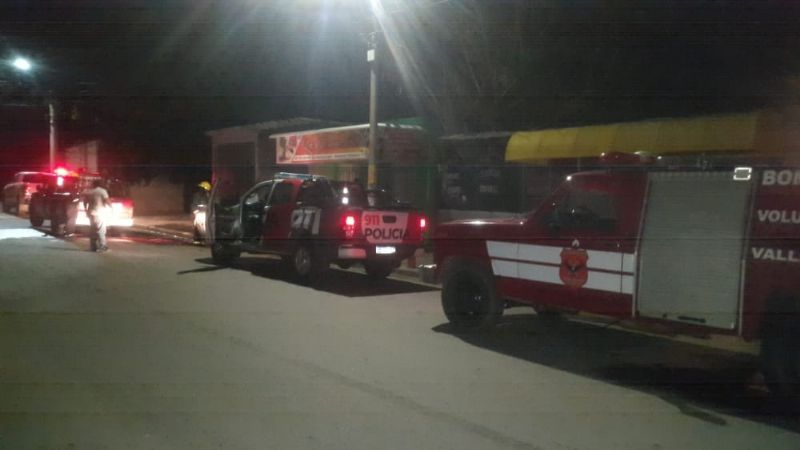 Una familia herida tras el colapso de un techo en una vivienda