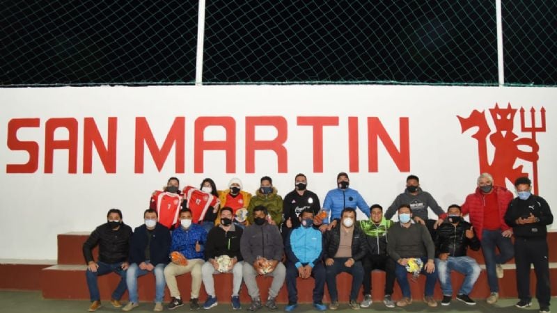 Inauguraron el playón deportivo del Club San Martín de Copacabana