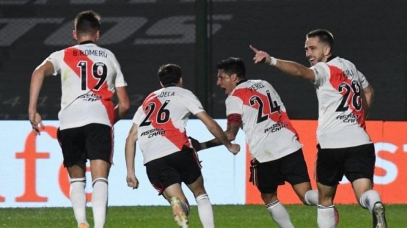 River se lo dio vuelta a Sarmiento y está a 2 puntos de la cima
