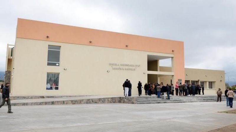 Piden intervención por la "sustracción" de un transmisor de una FM escolar