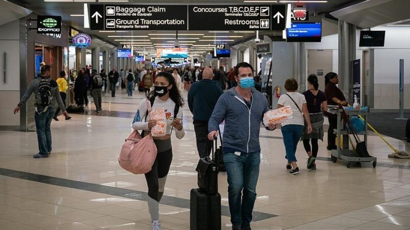 EE.UU exigirá a los viajantes que estén vacunados para ingresar a ese país