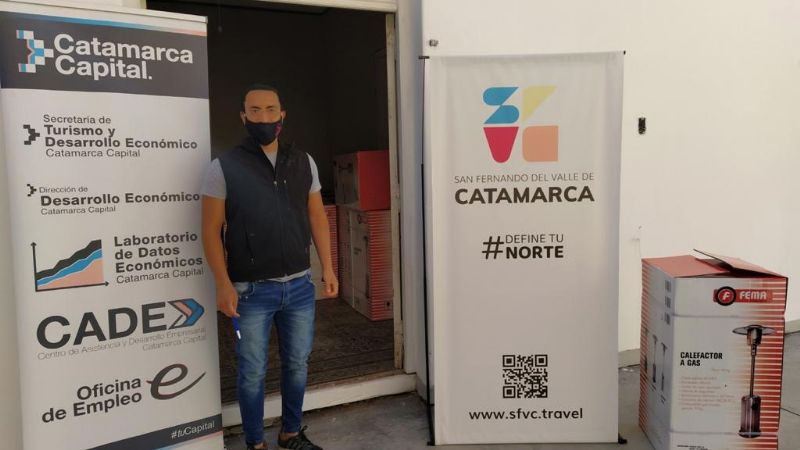 Entrega de estufas para exterior a gastronómicos de la Capital