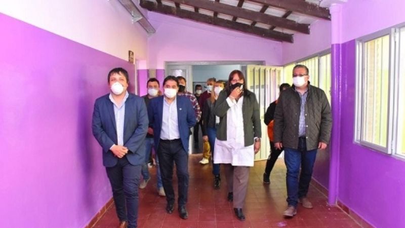 Noblega inauguró un escuela en Tinogasta