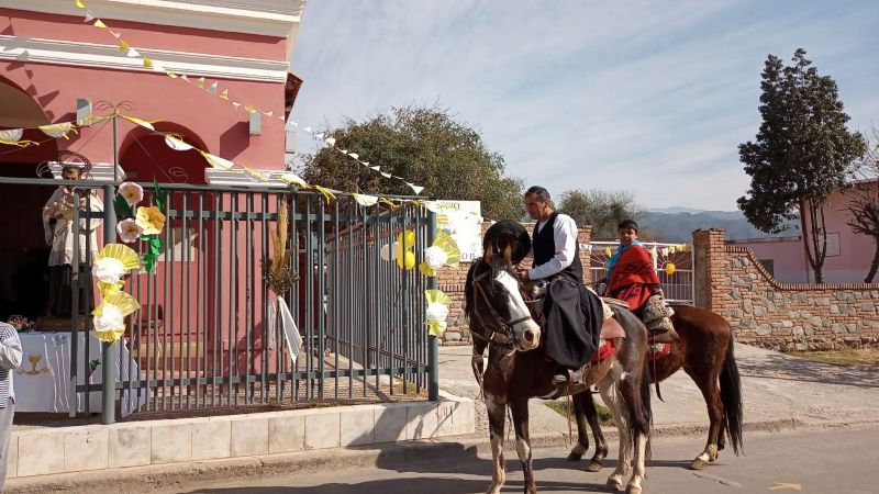 Caravana de San Cayetano en el norte capitalino