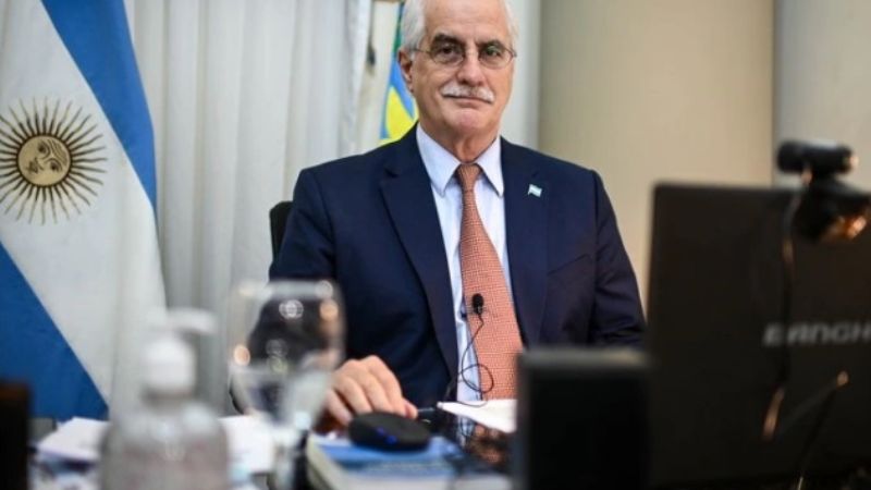 Jorge Taiana reemplazará a Agustín Rossi en el Ministerio de Defensa
