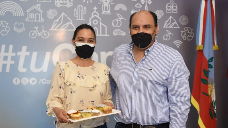 Entregaron ayudas económicas a 10 proyectos de la incubadora municipal