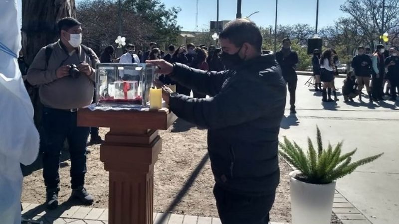 El colegio Juan Pablo II recibió con alegría las reliquias del Beato Mamerto Esquiú