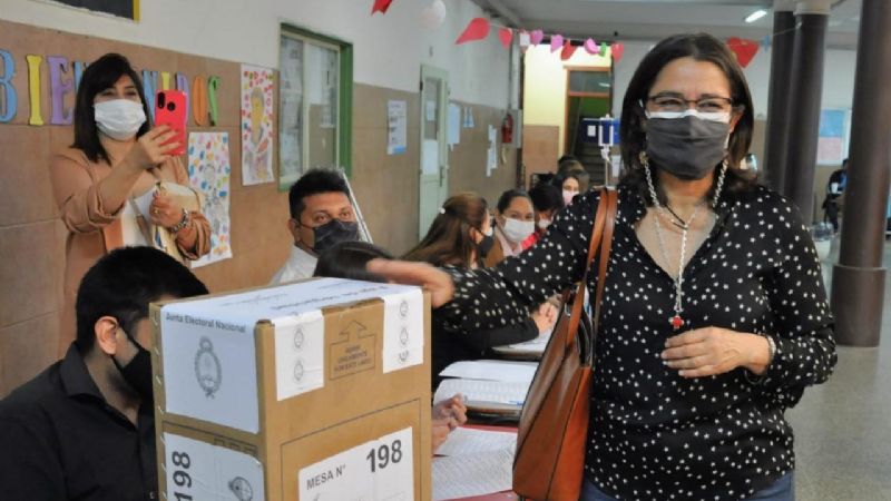 Lucía convocó a la unidad para las generales