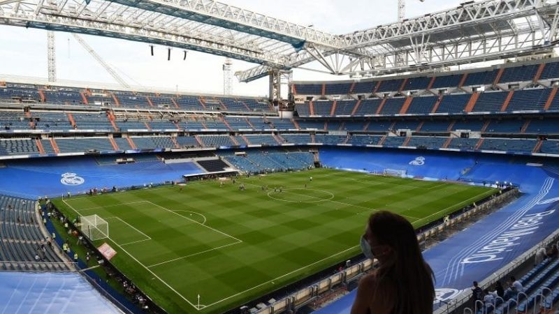 El Madrid reestrenó el Bernabeu con “triplete” de Benzemá