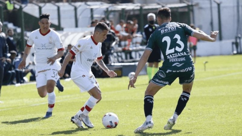 Lanús venció a Independiente y lidera la Liga Profesional