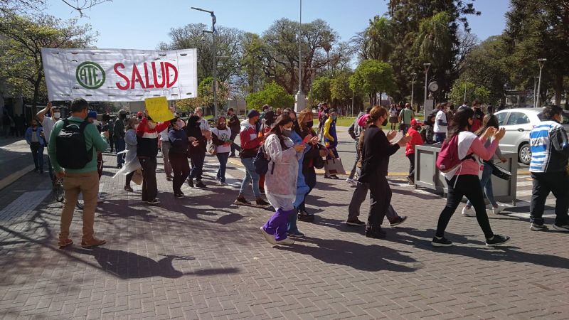 Protesta de Salud en Plaza 25 de Mayo