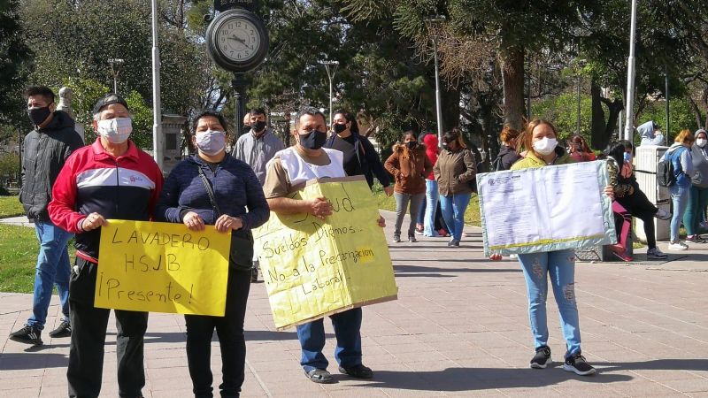 Protesta de Salud en Plaza 25 de Mayo