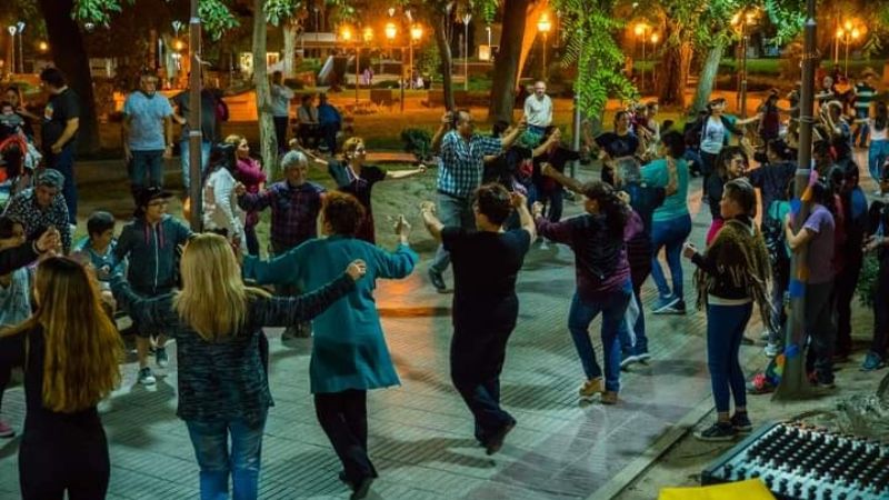 "Vení a bailar" en Pomán