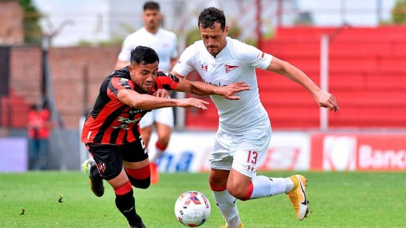 Trabajosa victoria de River, que sigue a tiro de la cima